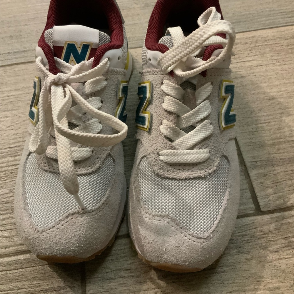NEW BALANCE 574 - Picture 2 of 6